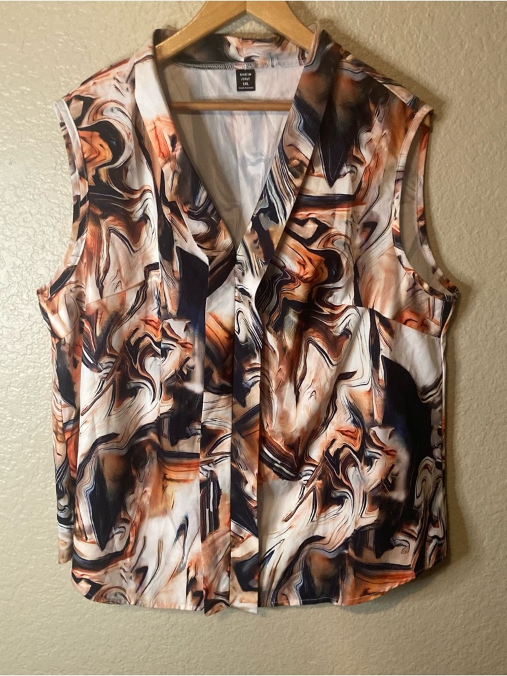 PLUS SIZE Womens Shein Blue/ White Multicolored V-Neck Sleeveless Blouse Size 1X